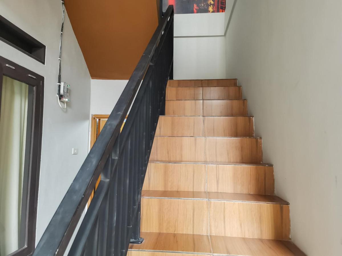 Reddoorz @ Jalan Urip Sumoharjo Lampung Hotel Бандар Лампунг Екстериор снимка