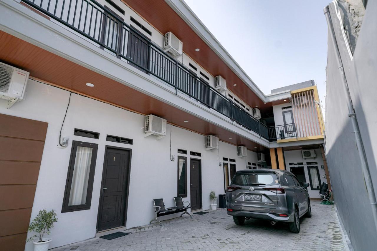 Reddoorz @ Jalan Urip Sumoharjo Lampung Hotel Бандар Лампунг Екстериор снимка