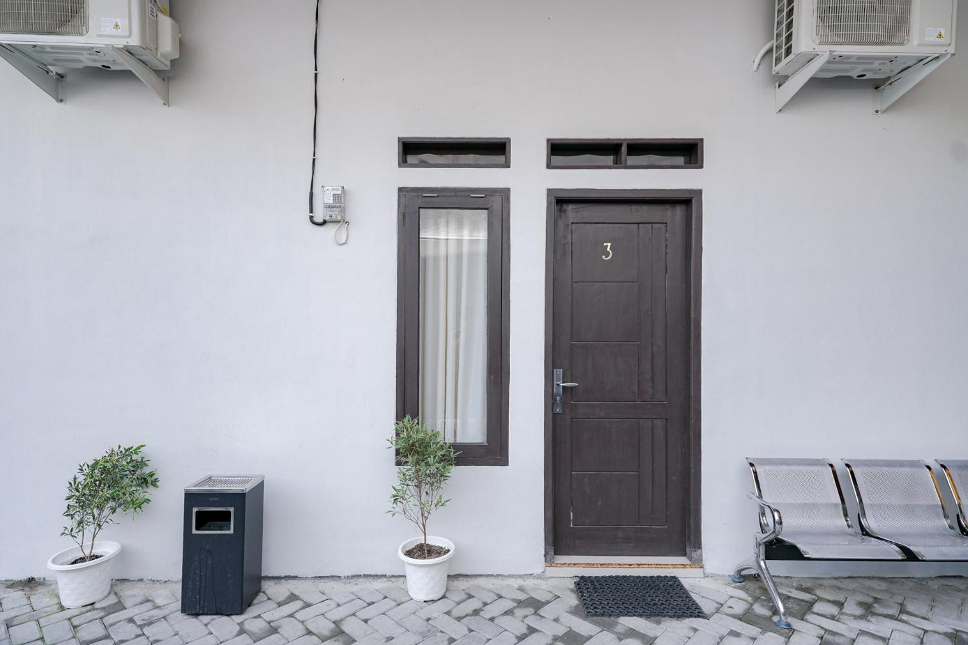 Reddoorz @ Jalan Urip Sumoharjo Lampung Hotel Бандар Лампунг Екстериор снимка