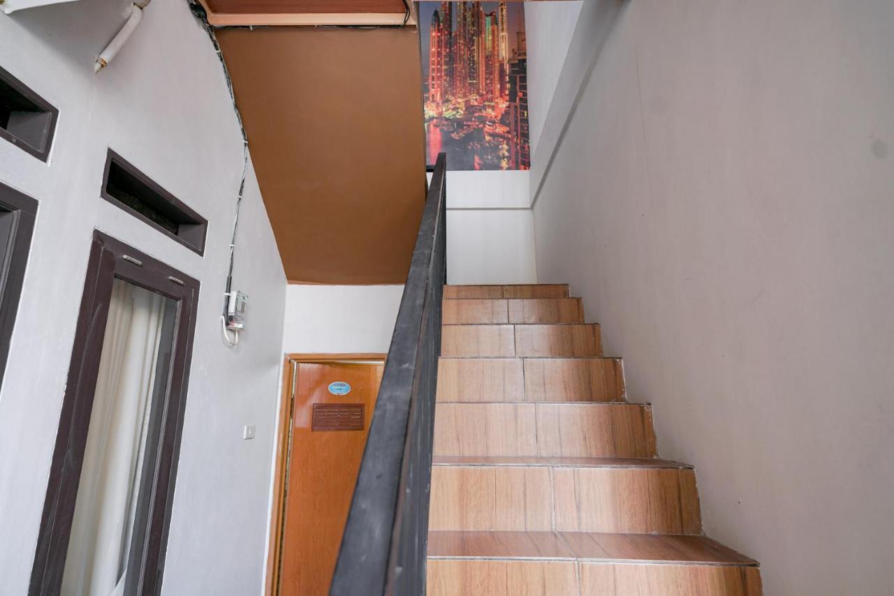 Reddoorz @ Jalan Urip Sumoharjo Lampung Hotel Бандар Лампунг Екстериор снимка