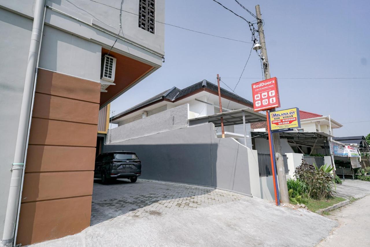 Reddoorz @ Jalan Urip Sumoharjo Lampung Hotel Бандар Лампунг Екстериор снимка
